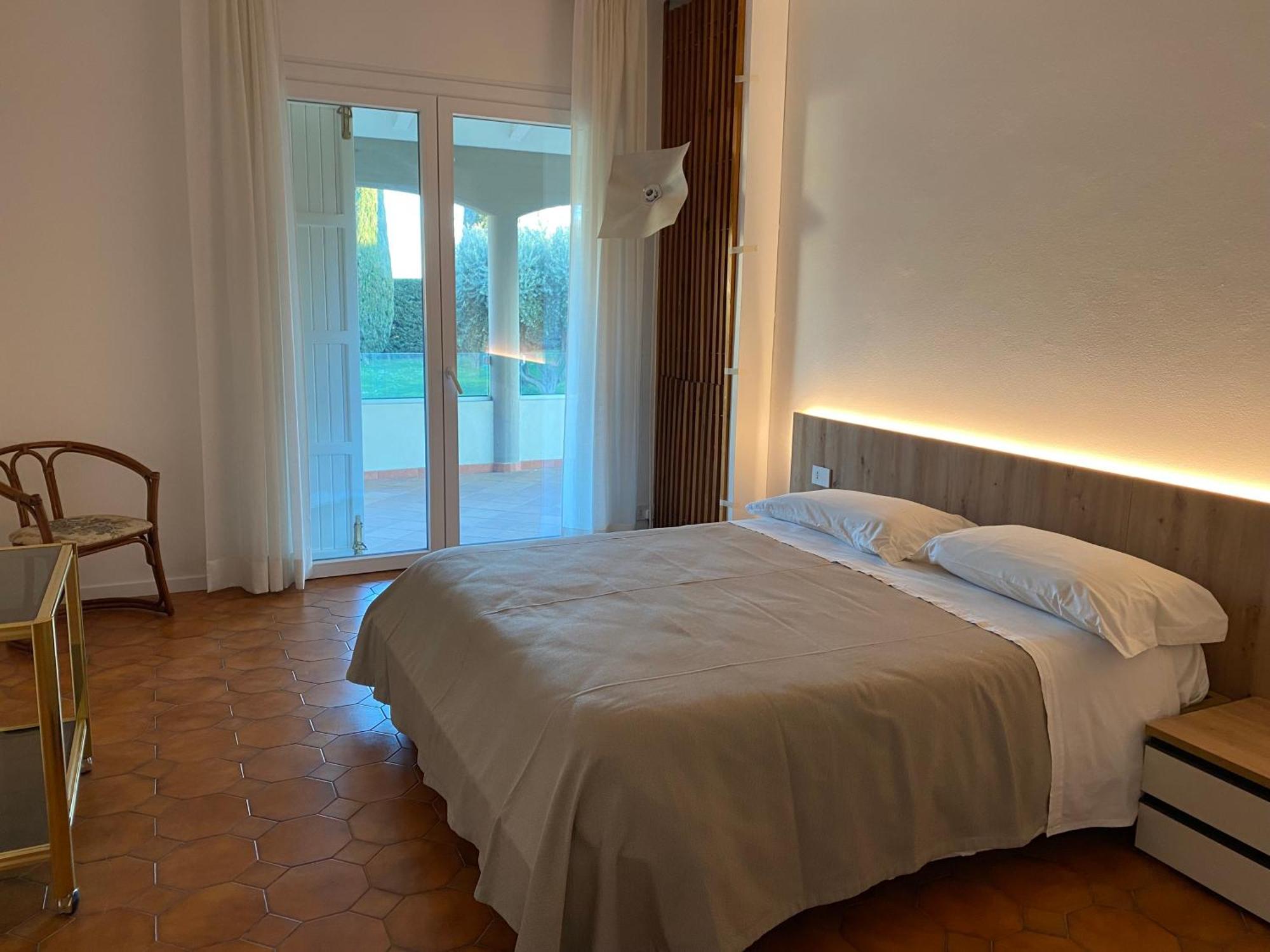 Casalo' Igea Apartment Белариа-Игеа Марина Екстериор снимка